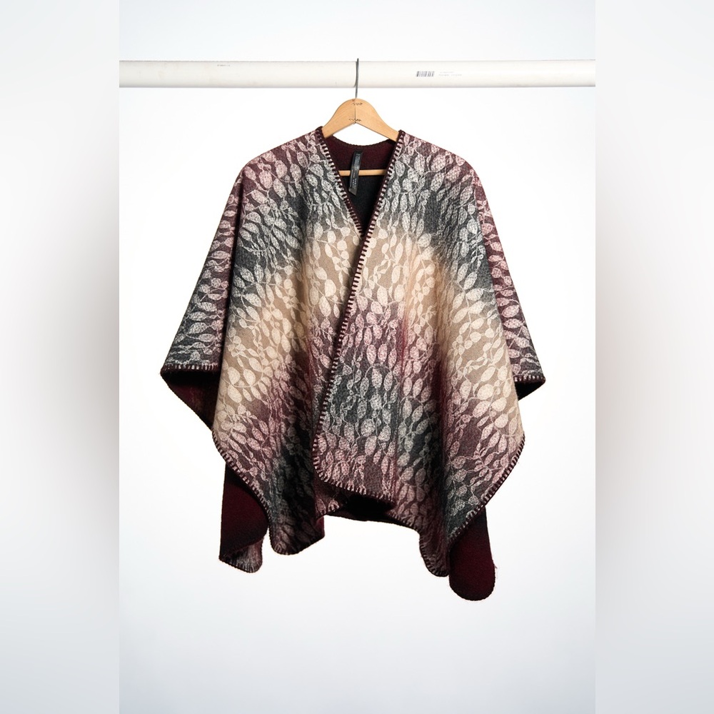 Elegant Double-Sided Multicolor Leaf Pattern Women's Shawl